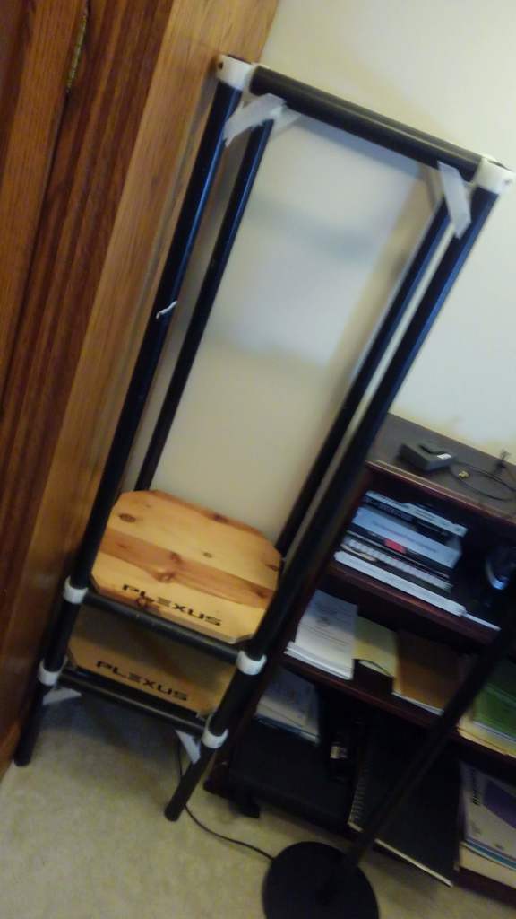 Plexus Open 1.0 - Уголок для полки