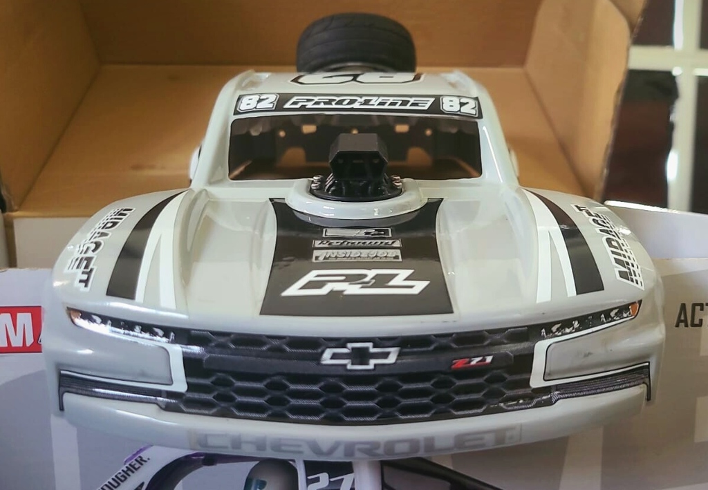 Крепление задней шины Arrma Mojave Grom