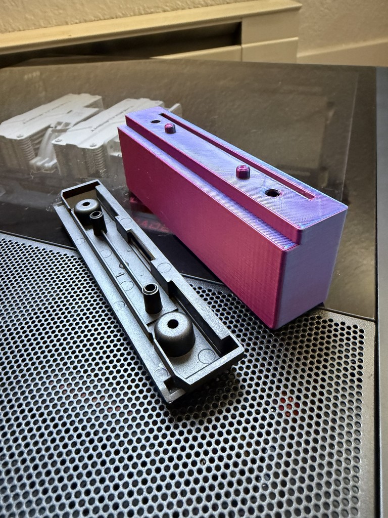 Удлинённые ножки для корпуса Lian Li Lancool 207