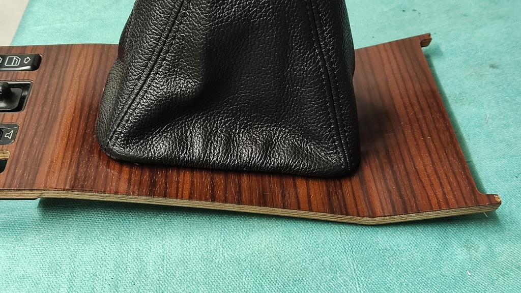 Крепление для ручки переключения передач Mercedes 300CE W124