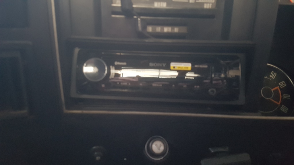 Держатель радио Ford Falcon 1972-1976