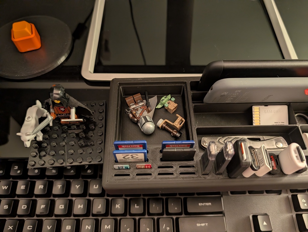 Органайзер для стола Lego с отсеком