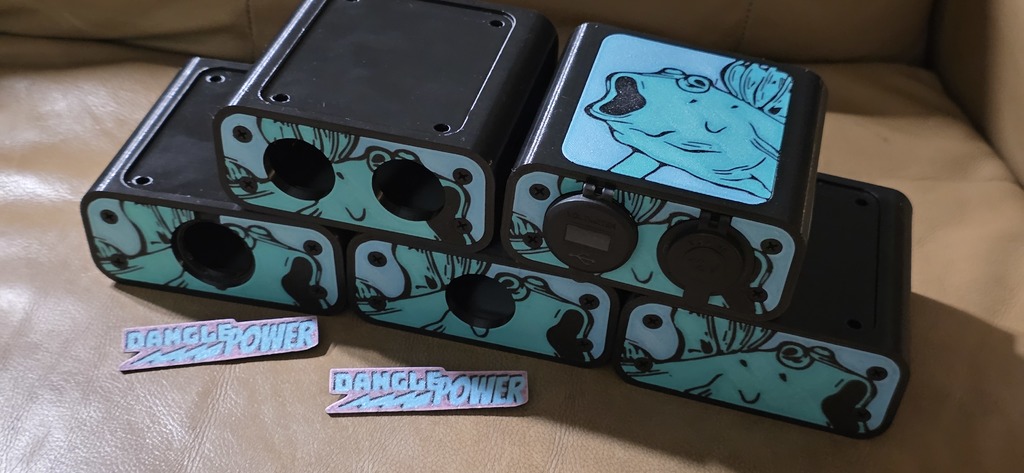 Корпус для 12V DC автомобильных прикуривателей