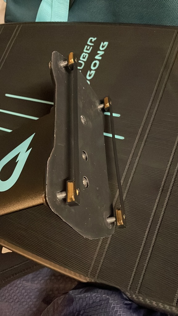 Направляющая для низкопрофильных латунных гаек GONG SCS