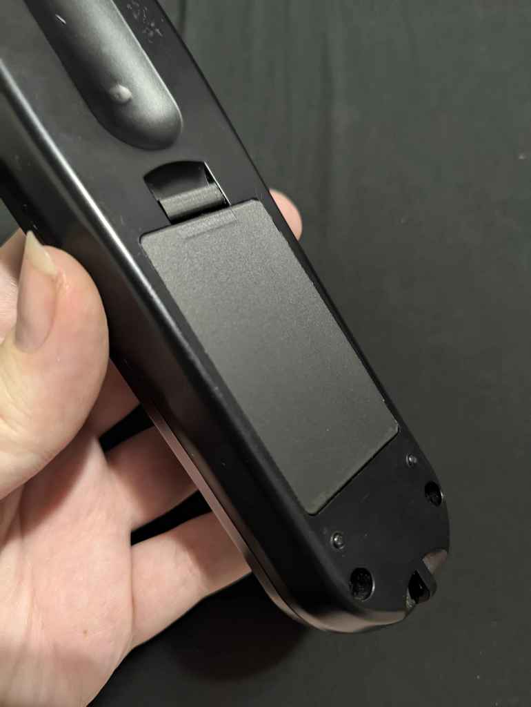 Замена крышки батарейного отсека для пульта JVC LP20878-001