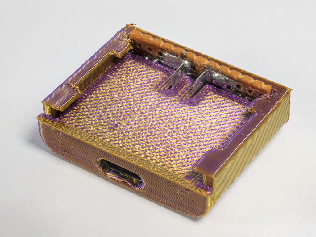 Компактное зарядное устройство для аккумуляторов Sony NP-FZ100