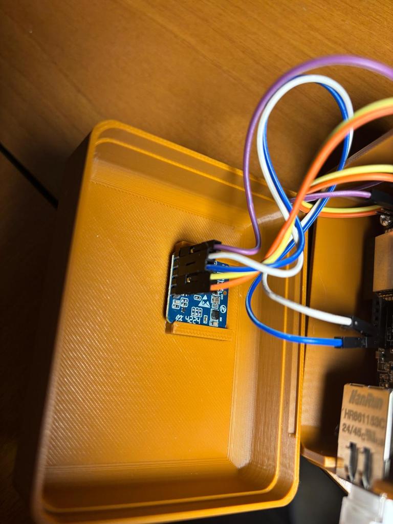 Корпус и крепление для датчика присутствия