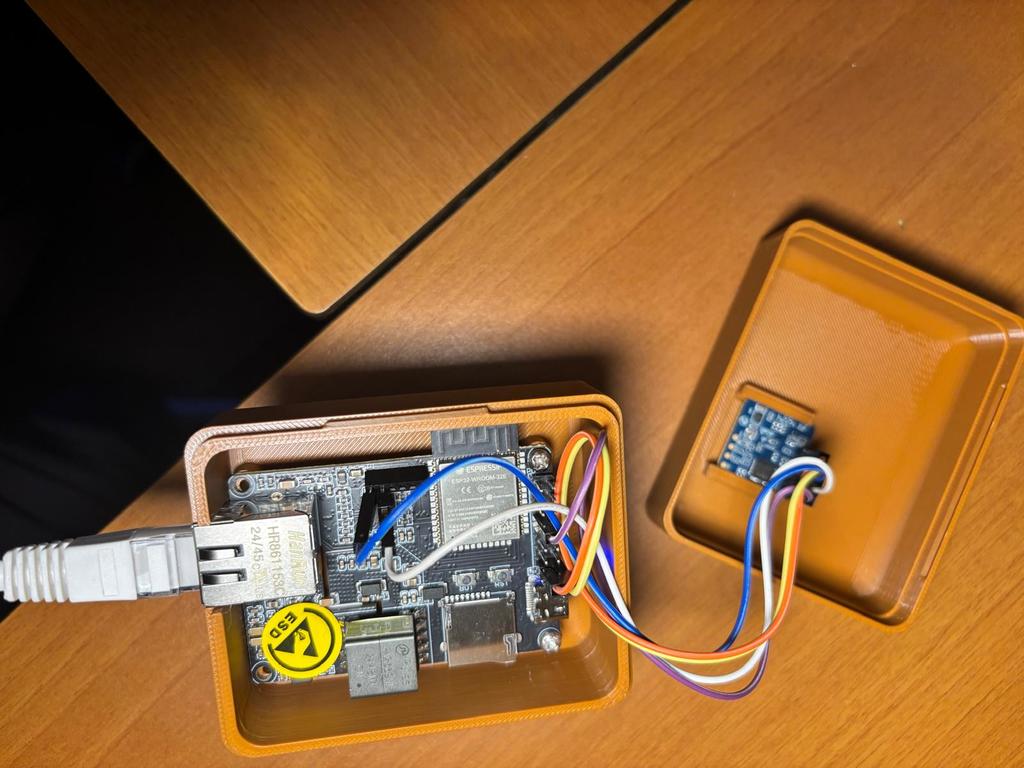 Корпус и крепление для датчика присутствия