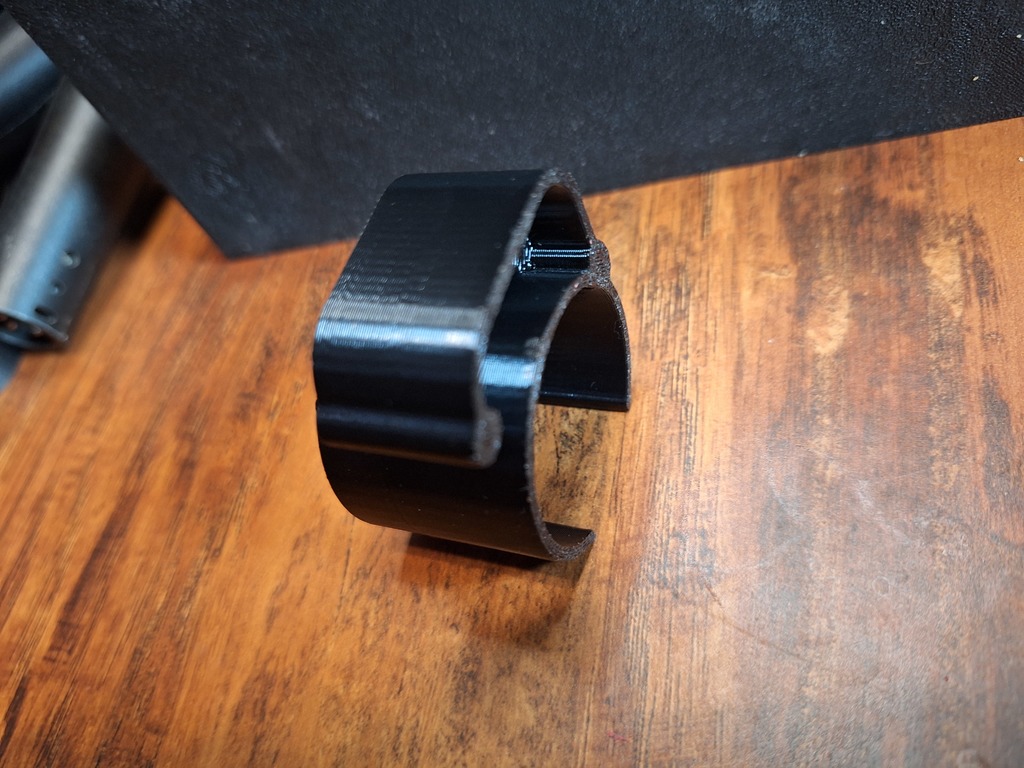 Клипса для стойки динамика