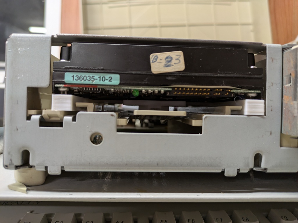 Caddy для жесткого диска Mac Performa 6100