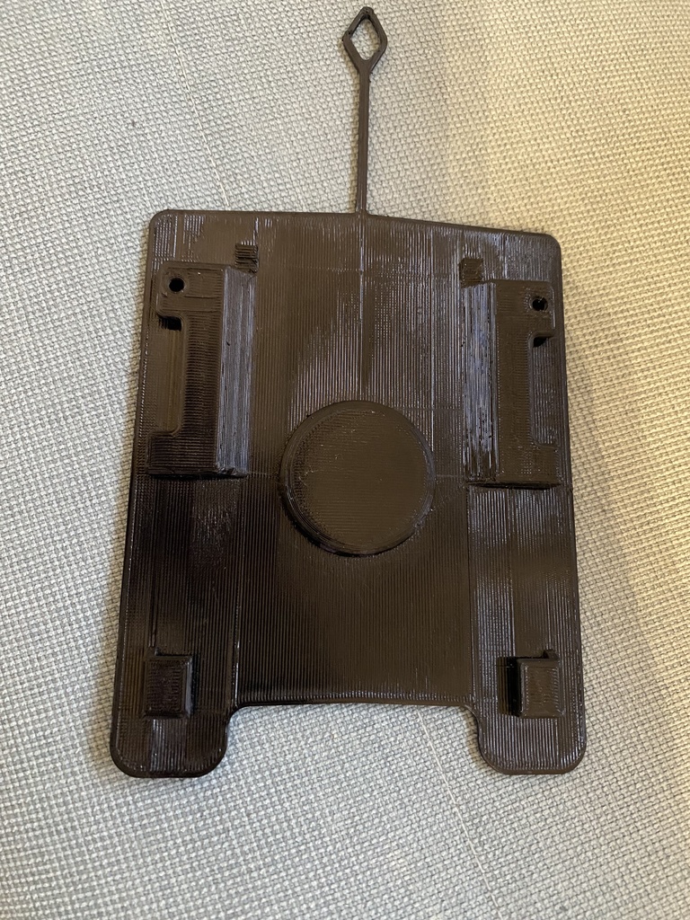 Пластиковый кожух Мерседес вокруг колеса