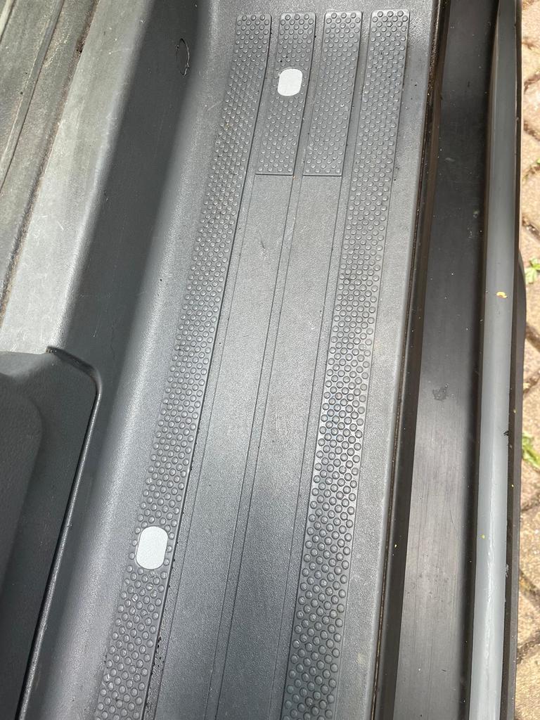 Крышка шурупа отделки Mercedes W639