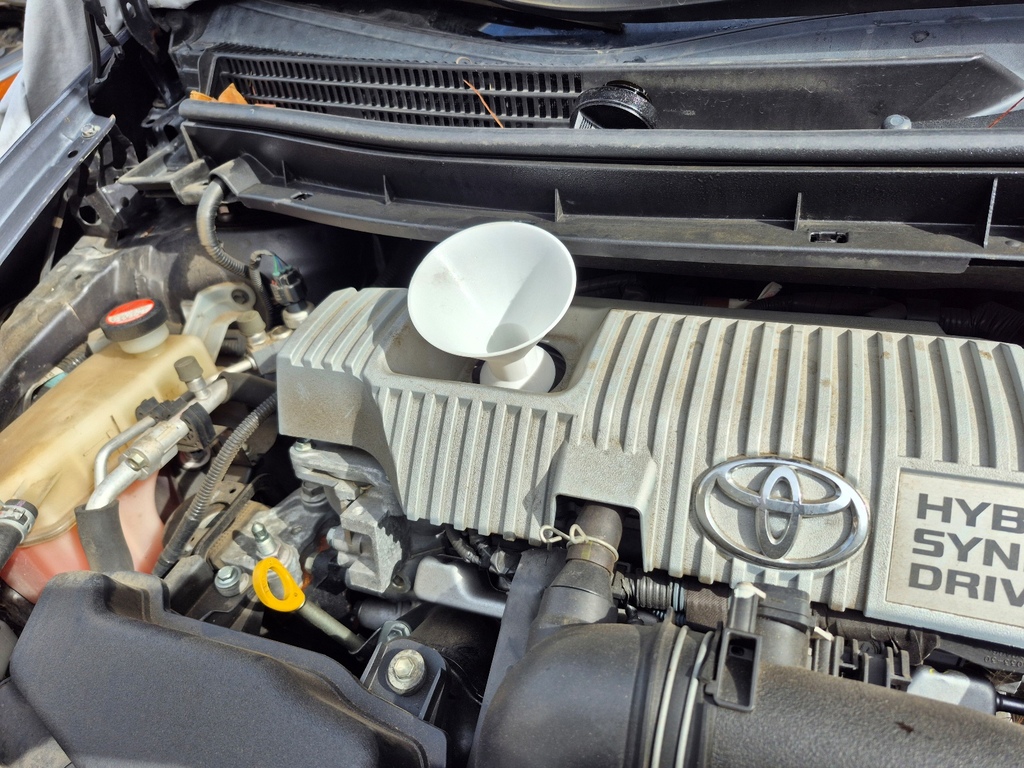 Безконтактная масляная воронка