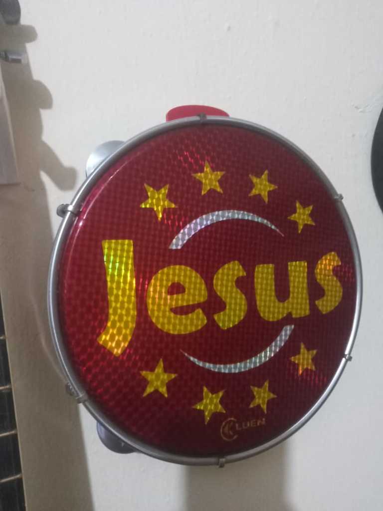 Настенный держатель для пандейро