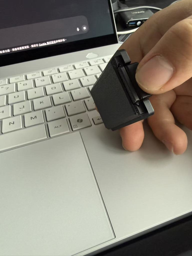 Компактный бленда для объектива Sigma 18-50