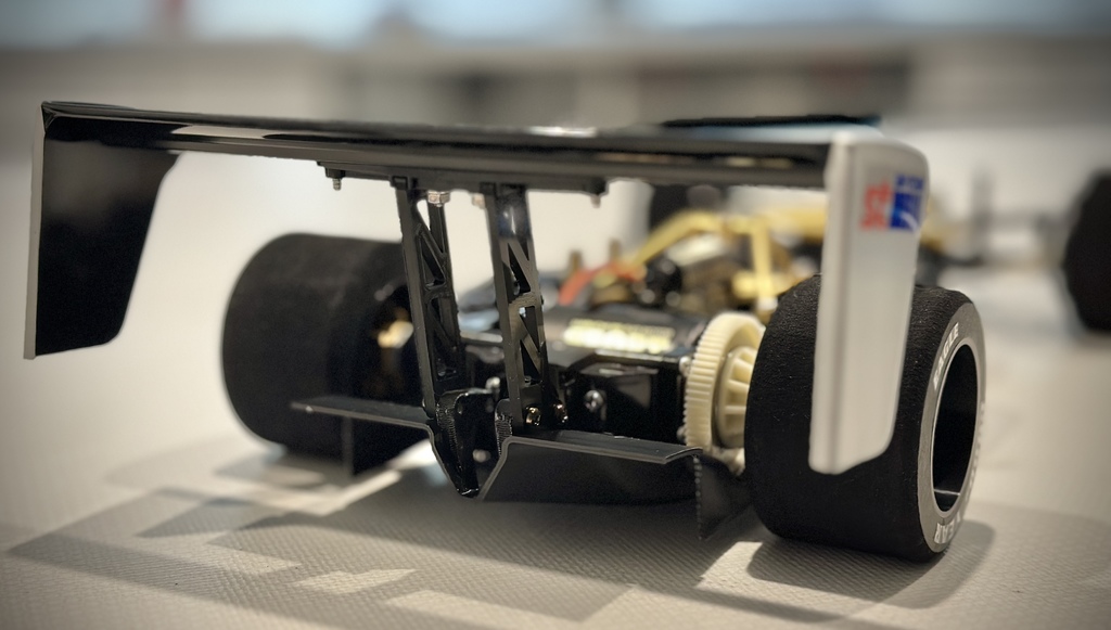 Аэродинамический диффузор для RC автомобиля