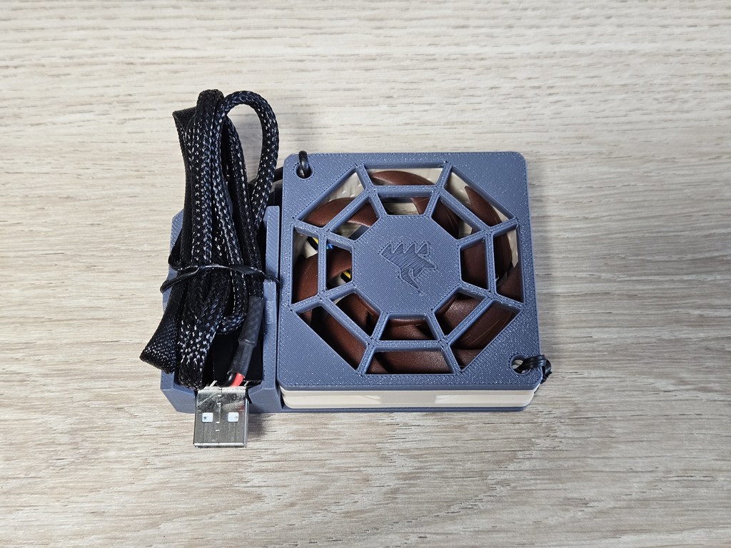 Корпус для вентилятора 60 x 15 мм с USB