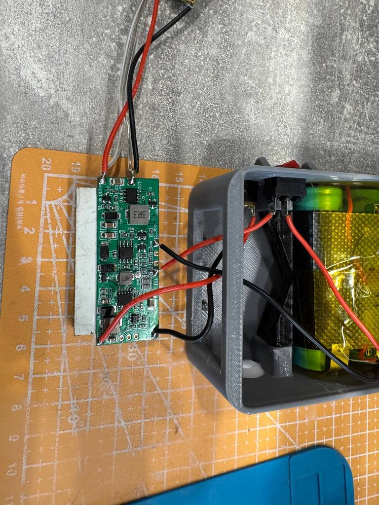 36W ИБП для маршрутизатора и других маломощных устройств