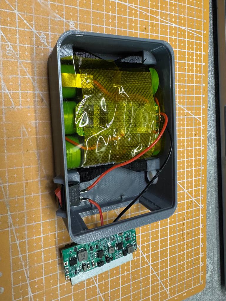 36W ИБП для маршрутизатора и других маломощных устройств