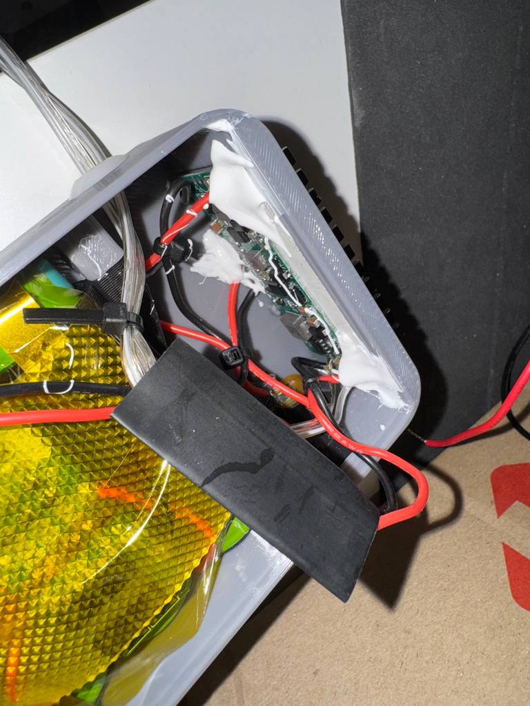 36W ИБП для маршрутизатора и других маломощных устройств