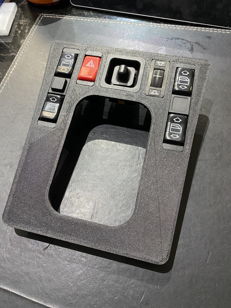 Замена отделки для Mercedes Benz 190e (W201)