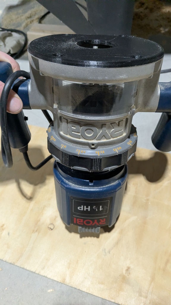 Площадка основания для фрезера Ryobi R160