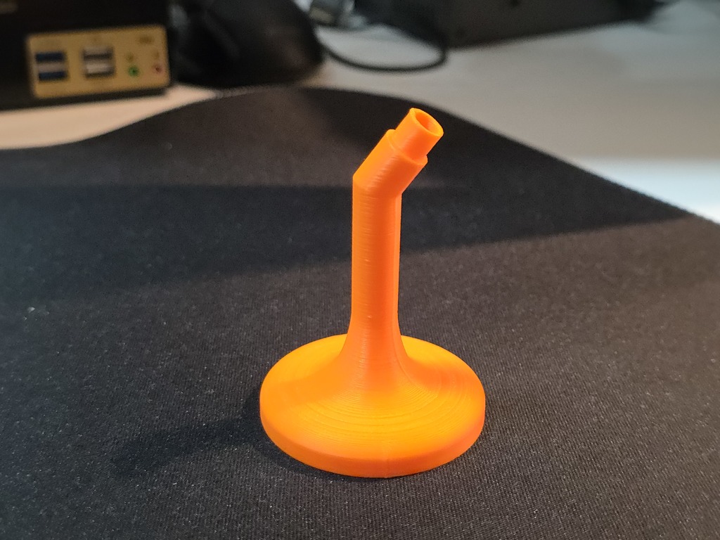 Угловая подставка для спиннеров