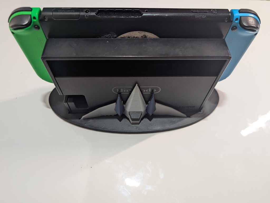 Чехол для док-станции Switch в стиле Star Fox