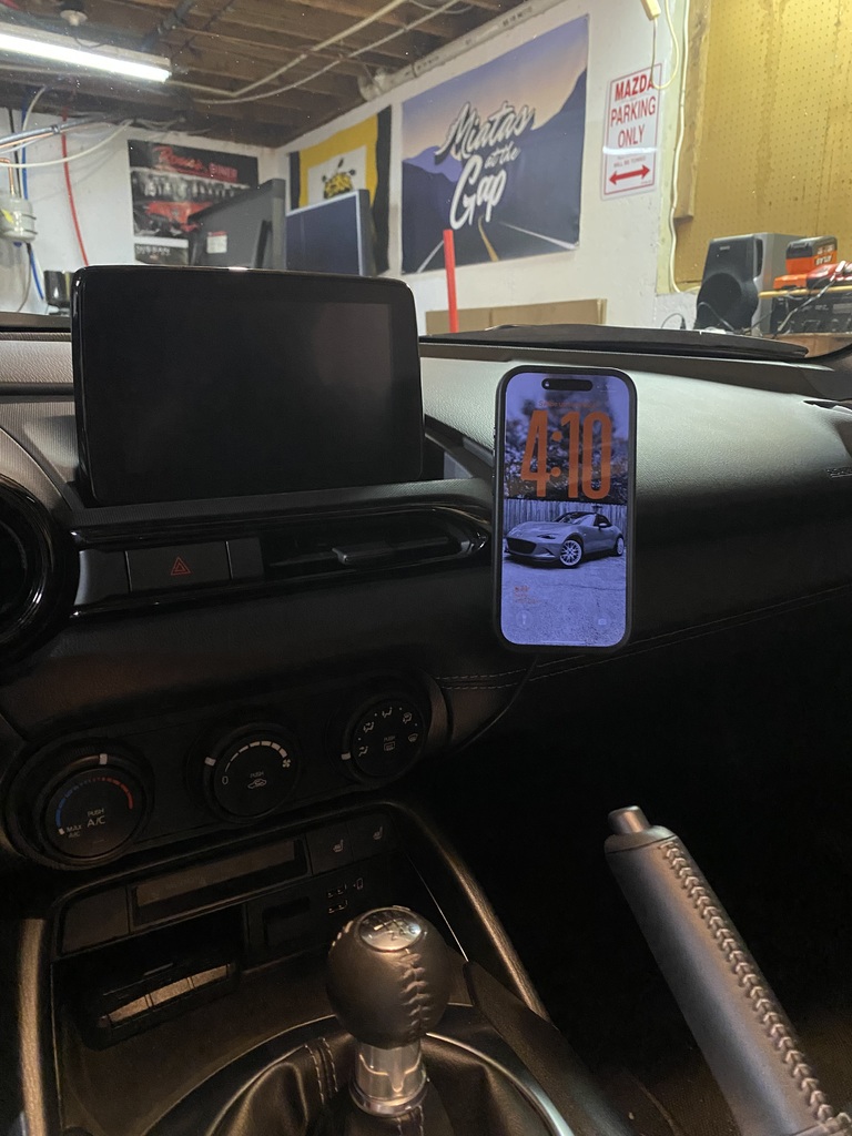 Крепление для телефона QUAD LOCK для Mazda MX5