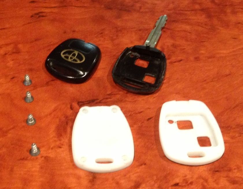 Замена ключа для Toyota Corolla