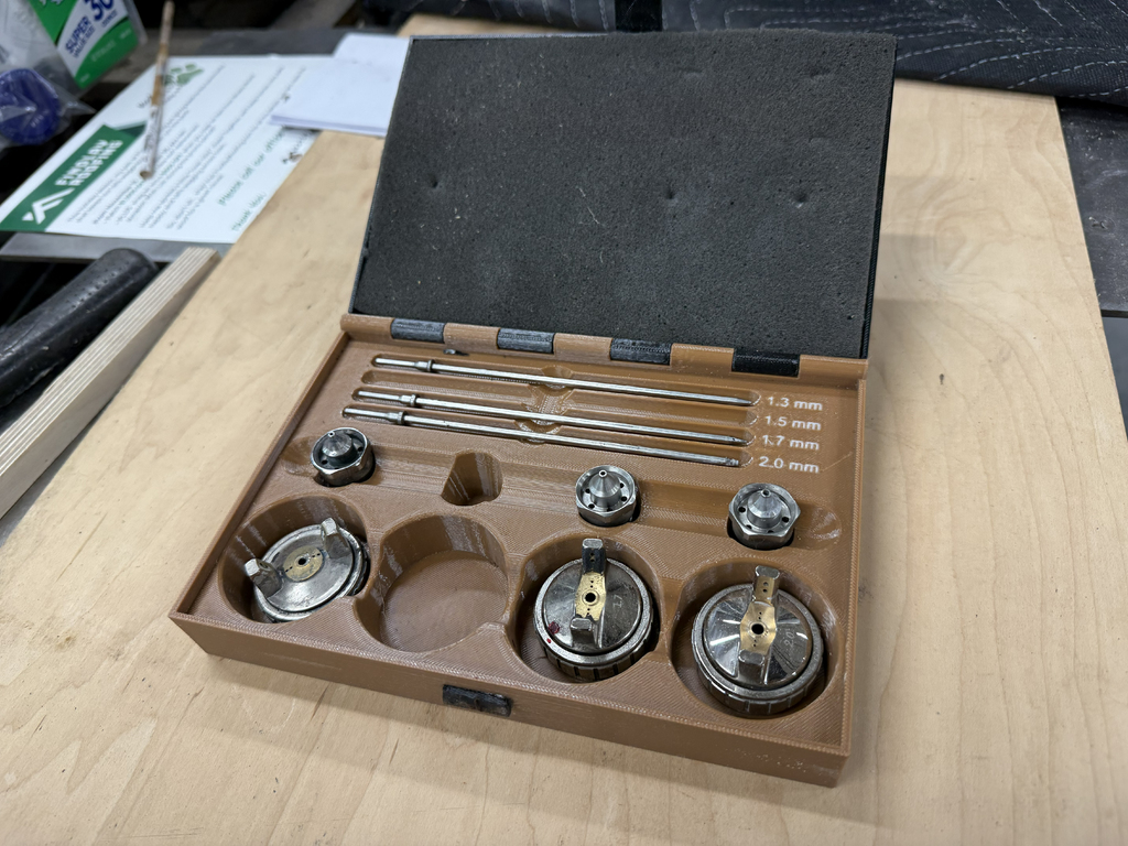 Коробка для наборов игл краскопульта