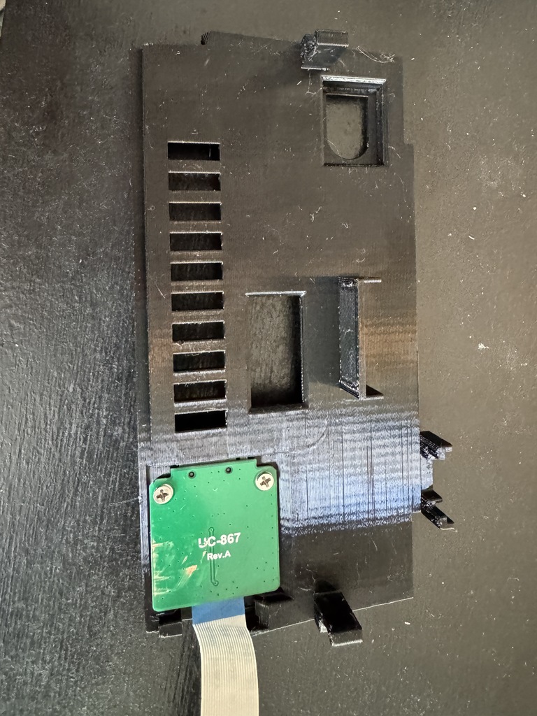 Задняя панель GameCube с расширителем Micro SD