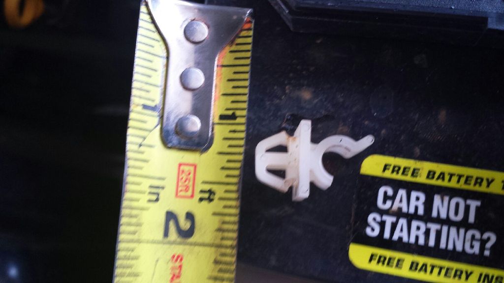 Крюк капота