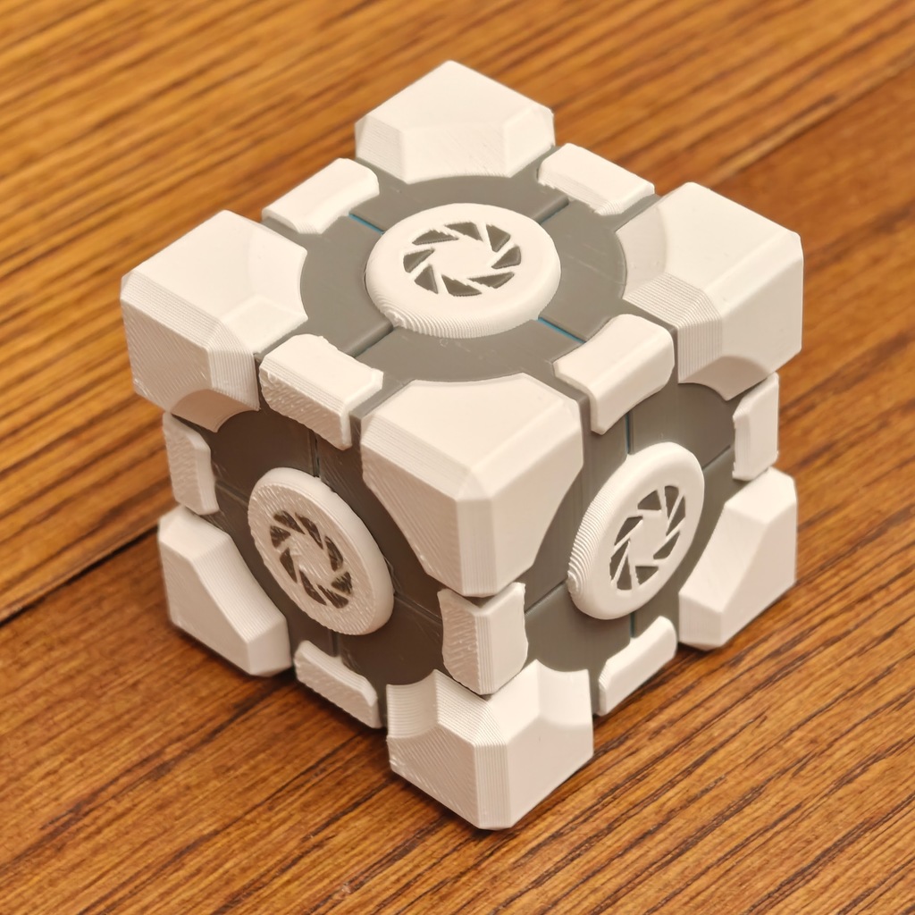 Коллекция многоцветных кубов для хранения Portal