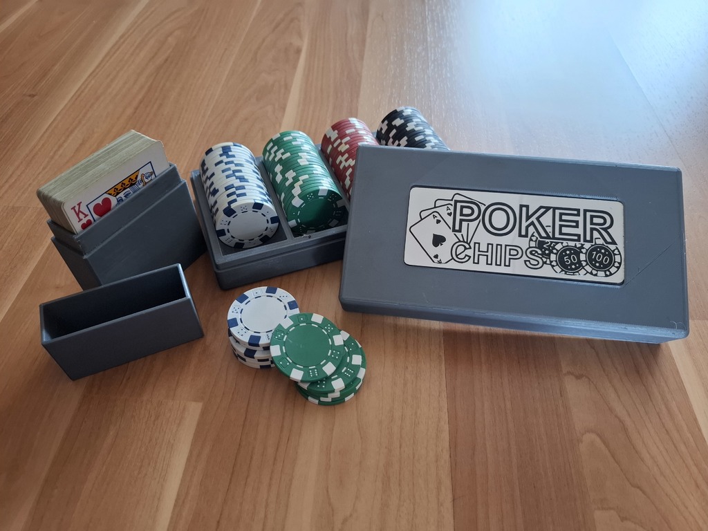 Коробка для фишек покера