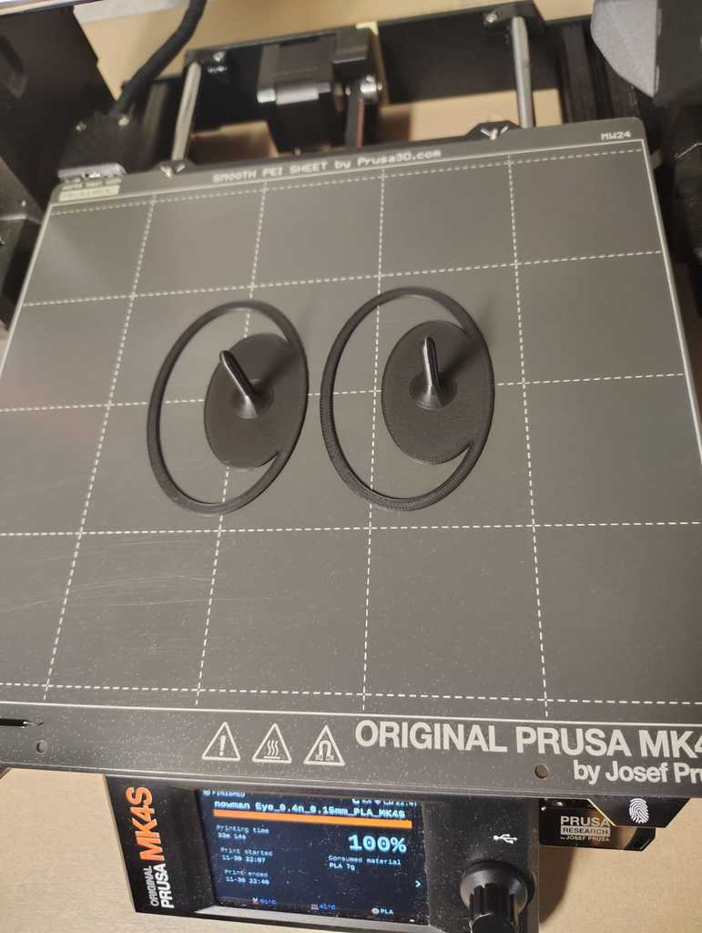 Глазки и Нос-Морковка для Снеговика