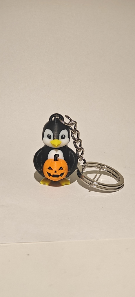 Брелок Пингвин с Тыквой