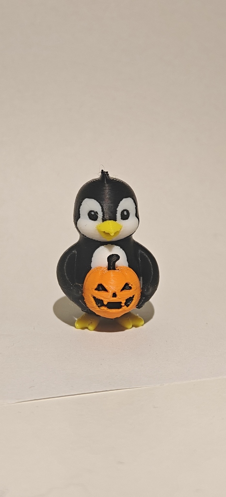 Брелок Пингвин с Тыквой
