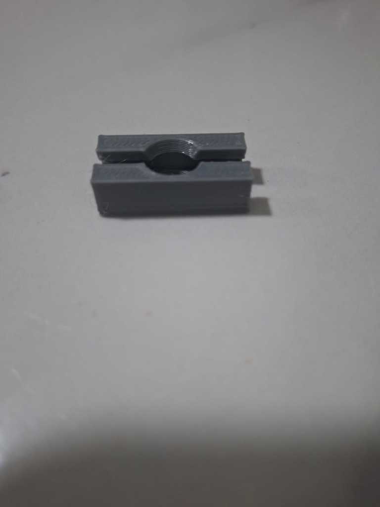 Держатель для светодиодной ленты