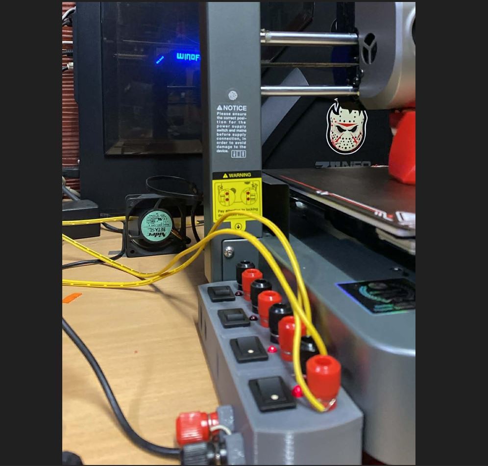 DC Распределительный Бокс 4 Канала для Охлаждения 3D Принтеров