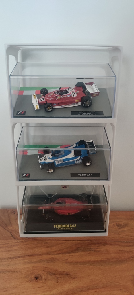 Складная подставка для моделей 1/43