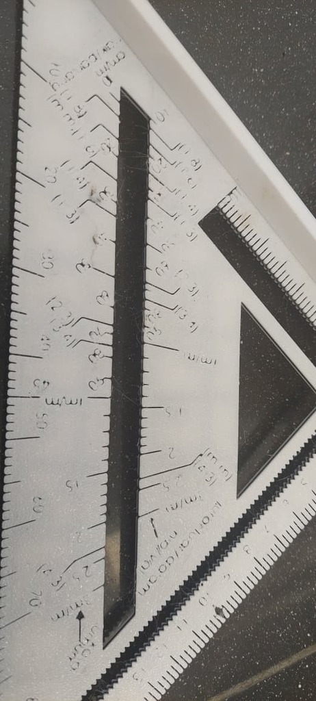 Металлический шаблон для стропил в метрической системе
