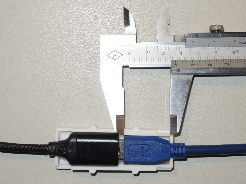 Корпус для USB-коннекторов (кастомизируемый)