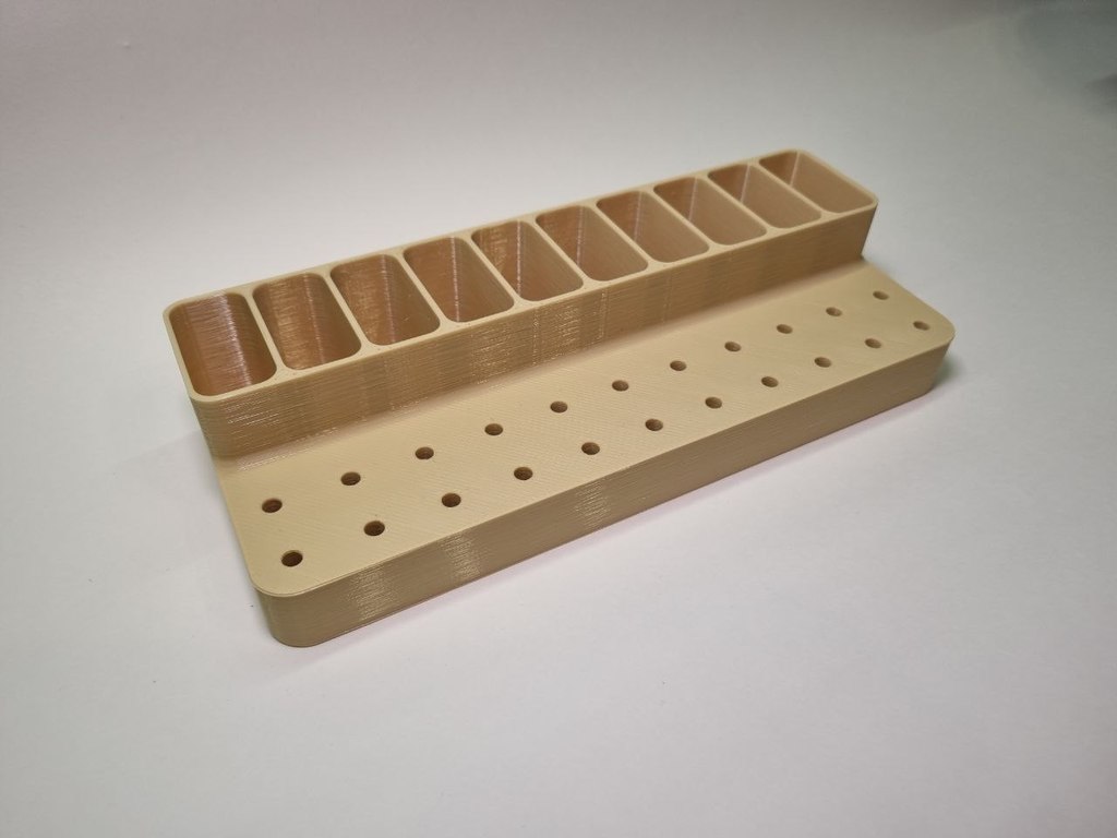 Органайзер для USB-кабелей и зарядных устройств