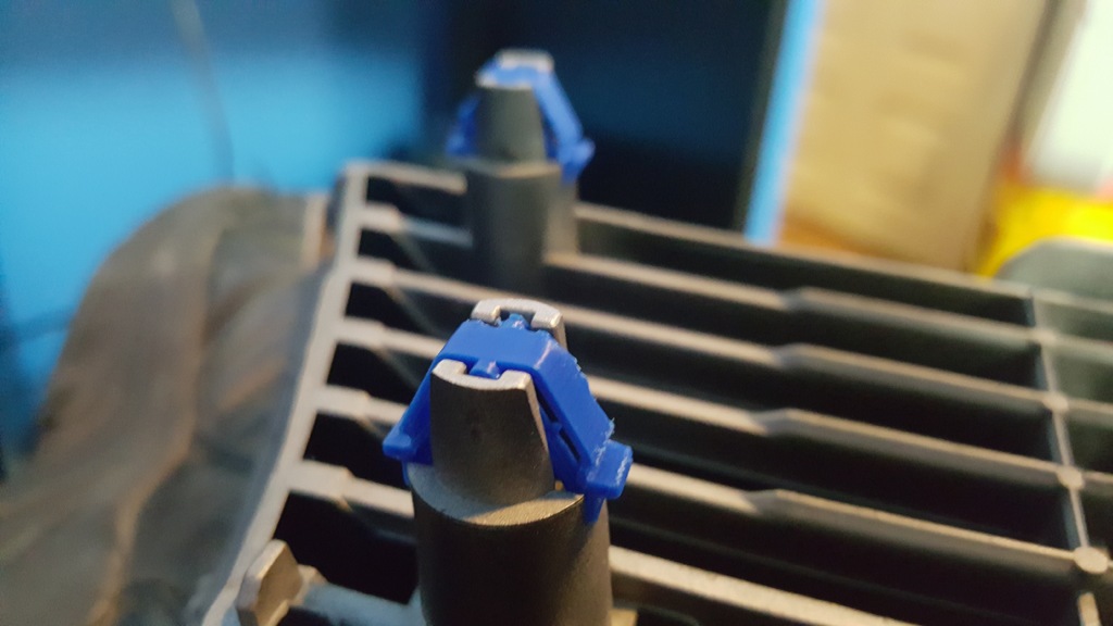 Зажимы для решетки 1990 Toyota Camry