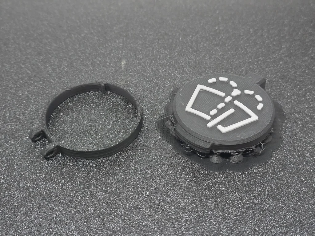 Крышка бачка стеклоомывателя Print-in-Place