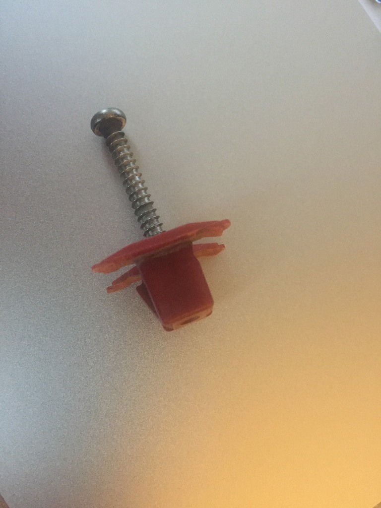 Клипса для повторного крепления поворотника Toyota Tacoma