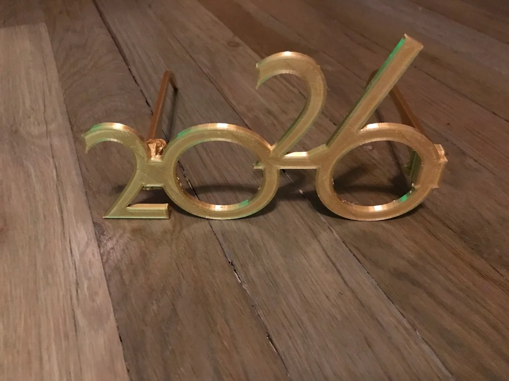 Очки на Новый год 2026