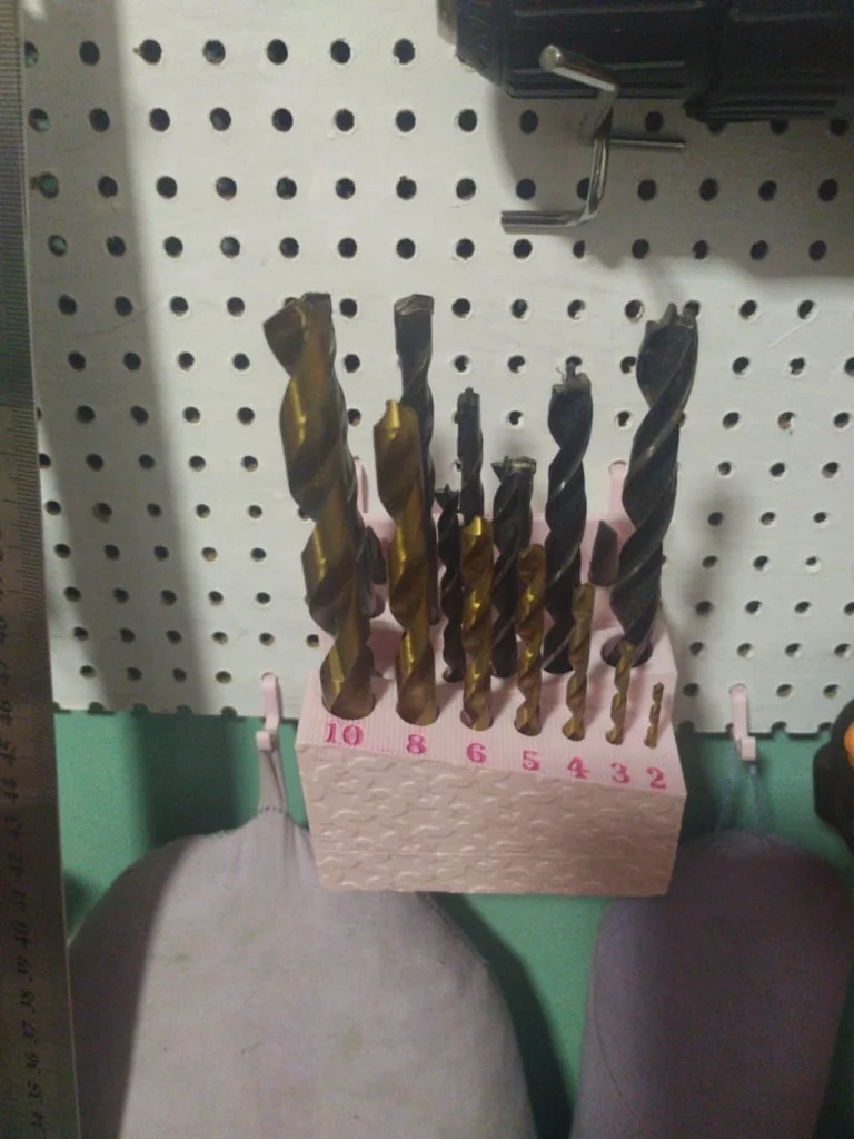 Модель держателя для сверл