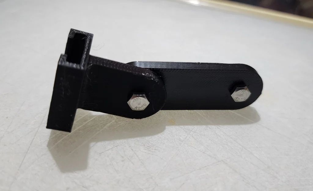 Крепление для микрофона радиостанции